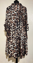 Load image into Gallery viewer, Leopard Print High/Low Shirt