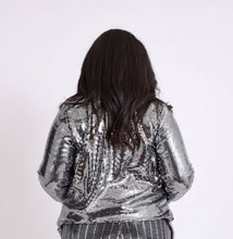 Load image into Gallery viewer, Silver/Black Sequin Jacket